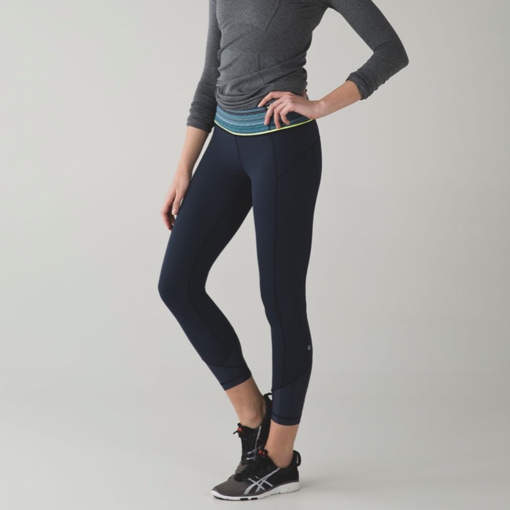 LULULEMON PACE QUEEN TIGHT / SPACE DYE TWIST NAVAL BLUE PEACOCK BLUE SIZE 6